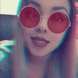 Meet your Posher, Ivette